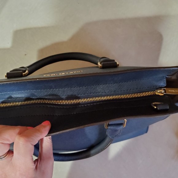 Michael Kors Navy Blue Leather Tote Bag Purse - Picture 7 of 12